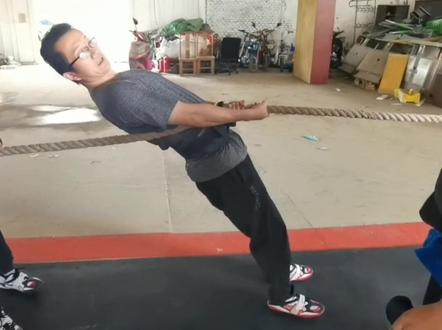 竞技拔河的 基础知识 细节决定成败 这个技巧 非常重要 能看懂这个视频的应该接触过竞技拔河。