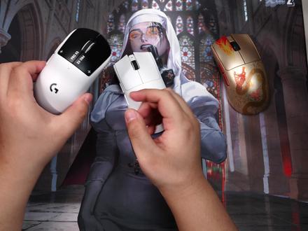 关于毒蝰v4pro 有一些话想说 本来这期视频已经文案拍摄全部完成 原视频长达10之久 最后又重新录了这么几段 有太多话想说 希望看完这个有相同感受的玩家 我们评论区见 被过渡神话的毒蝰v4pro 真的没有想象中的那么好用 它所有的调教都是在讨好新手用户的“假稳”需求
#毒蝰v4pro #毒蝰v3pro #gpw5 #fps外设 #游戏外设