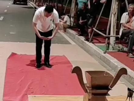 郓城民间二十四拜礼第一集,由于视频过长 分为上中下三集,视频为原创,谢谢官方支持,弘扬民间特色风俗文化,绝不涉及任何封建迷信存在#民俗文化 #现场实拍 #你们那里有这样的习俗吗 #农村生活 @抖音小助手 @抖音热点宝 @抖音创作者中心 @抖音媒体内容优推官