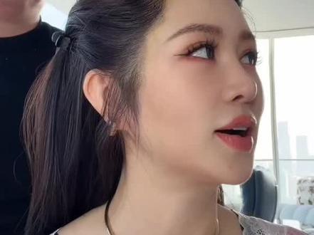 纳迪尔确实很帅很优秀,但是我跟他相差15岁,他都从来没有谈过恋爱,而我却有三个孩子,所以我不想耽误他,他家人也不会同意的,还是认他做弟弟吧,这样比较合适!#盈公主 #纳迪尔 #帅气的小哥哥 #机车男孩 #值得更好的人生