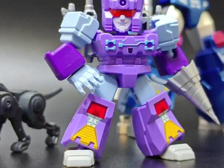 装甲隐藏轰隆隆?!
#布鲁可积木人#变形金刚#潮玩#青年创作者成长计划