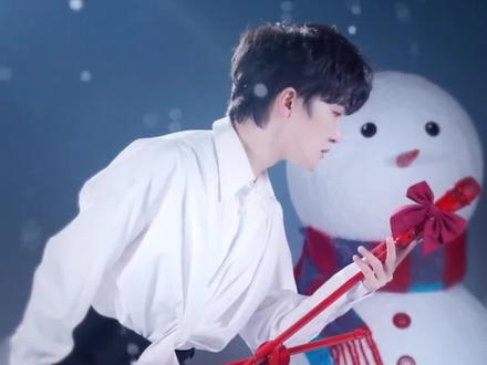 #周深情人节麦克风转场 情人节还卡点13:14,搞这么浪漫!不服这个#周深 是真不行了!