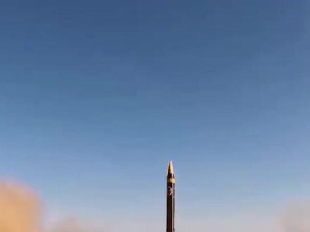 伊朗超级导弹登场,霍拉姆沙赫尔-4,轻松绕过以多套拦截系统 #热点 #军事 #美国 #伊朗 #零基础看懂全球