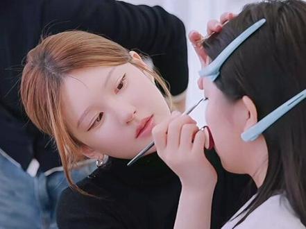 期待美妆代理人露思的精彩表现🐷🖤🪞 #赵露思 #我可以是任何