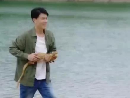 小伙救黄鼬 家人不信邪 #诡事之黄仙作祟 #剧点追剧 #好剧推荐