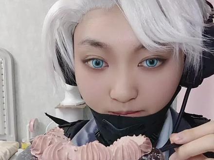 关于上一条照片里蛋糕的最终归宿...#三角洲蜂医生日会 #三角洲行动 #蜂医 #cos