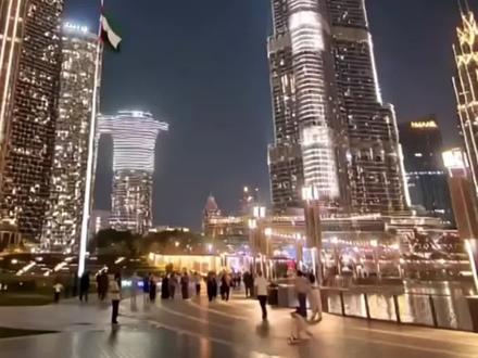 #真实生活分享计划 迪拜哈利法塔被炸了?造谣者真是一点底线都没有!#伊朗袭击阿联酋#海外生活#中东物流#本地派送