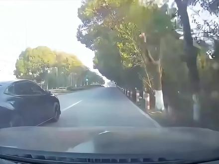 网约车故意挑衅,直接美式截停
