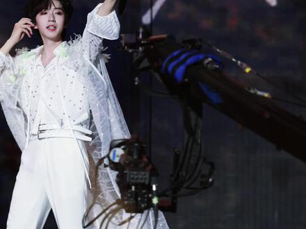 美到不知道怎么剪辑🫴#安利 #贺峻霖