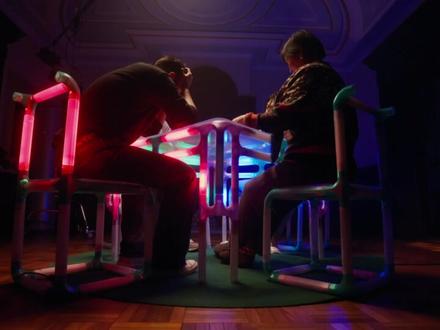 拓竹 X2D 正式发布 | 轻松出大作 三年前,我们用 X1C 重新定义桌面级 3D 打印机。
三年后,拓竹 X2D 进化归来。全新机械结构双喷嘴系统,为创作带来更高效、强大的支持。
而当拓竹 X2D 与完整的拓竹生态结合,带来的不只是技术升级,更是无比简单的创作体验。
这一次,我们邀请了创作者 @雅杰不加班 ,看看拓竹 X2D 如何帮助他将灵感轻松落地,打造出一套可模块化组合、自由延展的“活”灯具;而拓竹生态,又如何让这份创意不止于被完成,还能被更多人下载打印,继续生长。
拓竹 X2D 现已全平台发售
参与 15% 部分地区国补与平台补贴,首发七日另享 500 元限时优惠
#拓竹X2D #拓竹 #3D打印 #3D打印机