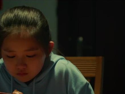 家庭教育真的很重要,对待孩子要有信任,细心,爱心!#精彩片段 电影 ☂谁的青春不带伤☂ 王亭文/尤朵 爱奇艺热映中