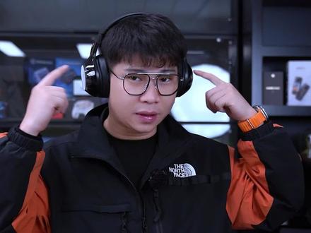 ”把音箱放在耳朵上“漫步者电竞新款-G6PRO无线双模游戏耳机。想换耳机的小伙伴,了解下。#耳机#游戏耳机#漫步者电竞G6PRO#游戏外设