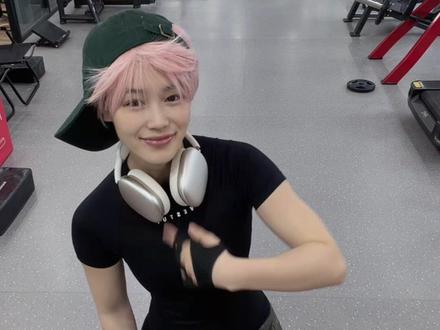 35岁| INTP♌️| BF19% #反差 #变装 #男装女穿 #vestup健身衣 #健身穿搭