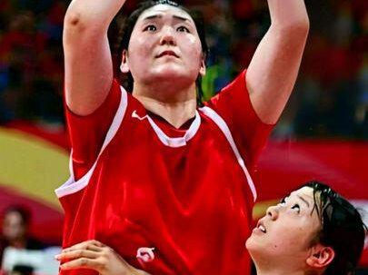 中国女篮能赢吗?血拼比利时:半场惨遭14分羞辱!内外线全崩盘 世预赛噩梦开局!中国女篮半场惨遭14分羞辱,内线双塔竟成最大软肋?7次三分出手太寒酸!杨舒予独木难支,外线集体哑火导致女篮陷入绝境?张子宇半场12分难救主!女篮内线统治力崩塌,韩旭李月汝双双迷失?宫鲁鸣战术遭质疑!双塔被爆破却无计可施,下半场如何力挽狂澜?14分分差触目惊心!女篮噩梦半场暴露致命短板,外线不回暖必遭连败?#中国女篮VS比利时 #女篮世预赛 #中国女篮 #女篮加油 #宫鲁鸣