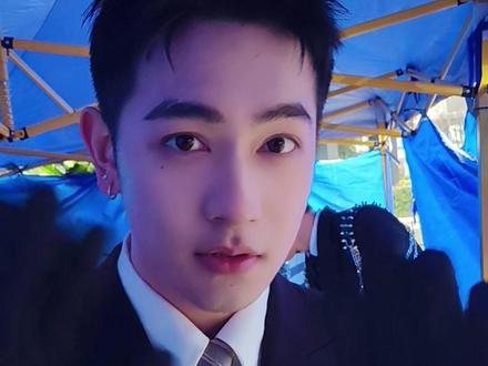 都是谁家的爱包啊😍 #PGY传媒 #银河系A #银河系传媒 #龙浩天喊你回酉阳过年