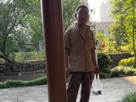 流浪大叔的后续#流浪大叔 #人间温暖 #治愈 #励志正能量