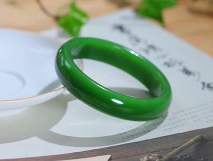 和田玉碧玉养护知识#碧玉 #珠宝知识 #玉石知识 #玉石 #珠宝首饰