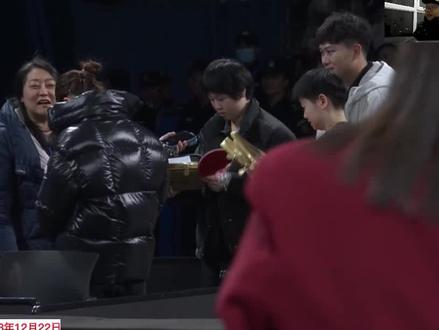 正播乒超半决赛!孙颖莎陈梦助深圳大学挺进决赛!莎莎采访! #国乒