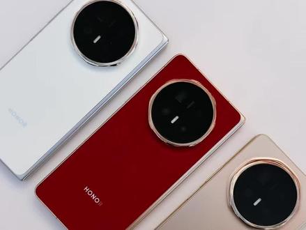 三款配色的手感有哪些区别?#荣耀MagicV6 #甘青宁新年荣耀马上来到#屏实力马上红