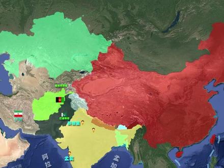 俄罗斯才是地缘高手 哈萨克斯坦和蒙古国分别是世界第一和第二大内陆国,哈萨克斯坦面积约272万平方公里,蒙古国面积约156万平方公里。蒙古国和哈萨克斯坦距离相近,只有38公里,但却被中国和俄罗斯两个大国隔开。1922年苏联在处理哈萨克斯坦与蒙古的地理关系时作出了一个引人深思的决定。这两个广袤的内陆国家本可接壤,却在划界时被刻意分隔。由于哈萨克斯坦和蒙古国,有着深厚的历史渊源,游牧文明发源地。一旦他们俩取得联系,对俄联邦来说,无疑是巨大的威胁。毕竟整个俄联邦的南部,就在这两个国家北边,这让俄联邦感觉没有安全感。于是,苏联将几个毗邻哈萨克斯坦的俄罗斯州划归哈萨克斯坦,同时将哈萨克斯坦与蒙古国接壤的部分领土划入俄罗斯版图。这一领土交换不仅使哈萨克斯坦的领土面积得到了扩大,但却使俄罗斯的领土被插入到了哈萨克斯坦与蒙古国之间,彻底切断了两国的直接接触,对自己形成威胁。#地缘政治高手 #俄罗斯 #哈沙克斯特 #外蒙古 #38公里