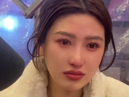 该走出来了!朝着春天去,别烂在过去和梦里,要肆意妄为 ,要志得意满……#水泥封心 #爱情 #分手