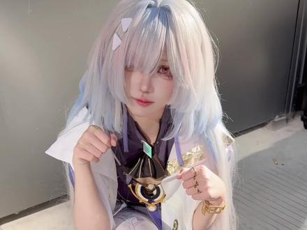 你舅宠她吧 莫宁就是最聪明的小猫#鸣潮 #CP32库洛游戏街道 #ooc致歉 #萝卜纸巾猫咪模仿挑战