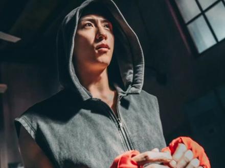 这个张小满性张力满满啊😍😍😍😍😍#黄景瑜张小满#黄景瑜岁月有情时#这身材这肌肉这青筋#这溢出屏幕的荷尔蒙