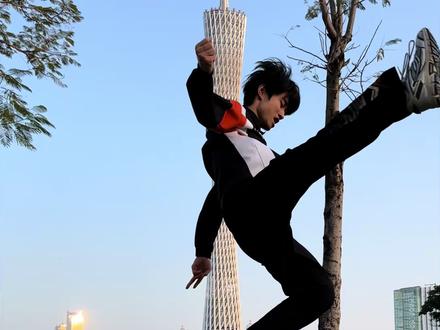 #空翻特技 #跃星极枫 #广州空翻#空翻#空翻教学
单脚旋风踢的分解练习方法