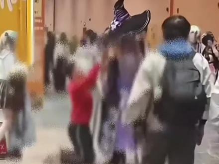 游戏快报之防沉迷将上涨到22岁?专家建议16岁以下不可使用社交媒体!!!#游戏 #未成年 #专家建议 #离谱