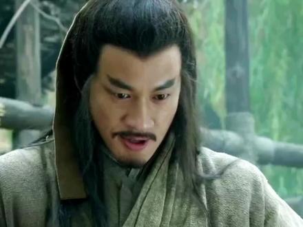 你说你没事惹他干嘛,一拳把你打趴下。#楚汉之争 #项羽