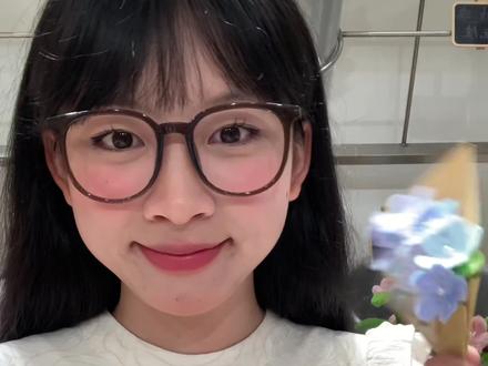 一分钟学会!!超简单的扭扭棒小花信封💌⊹꙳ #扭扭棒 #手工