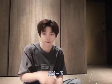 月月的手是怎么受伤的,请看受伤全过程#没有tay