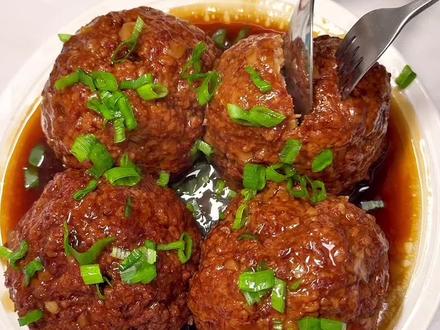 年夜饭硬菜,四喜丸子的详细教程,保你不翻车😎
#家常菜教程 #四喜丸子 #零基础教程 #太好吃了 #松软不硬