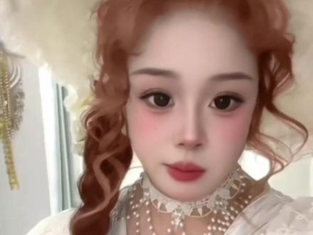 你的意思是。让我放弃原本精彩的生活。然后无法自拔的爱上你吗?#流量 #配音 #变妆 #氛围感