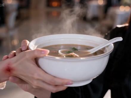 ai视频怎么才能真人感,这条视频直接教会你公式,直接套用就会#ai视频 #即梦ai #ai视频制作 #塔猴