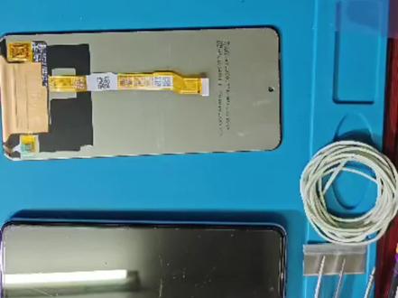 iqooz5 z6 z7更换屏幕总成不带框拆机安装视频#手机维修 #爆屏修复 #手机原装屏幕鉴别方法 #iqoo手机