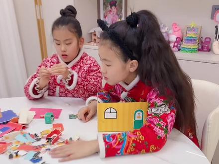 姐妹俩用拼豆拼疯狂动物城里面的盖瑞pk朱迪和尼克,宝子们觉得谁拼好的成品更好看呢?#手工diy #拼豆 #疯狂动物城 #创意手工