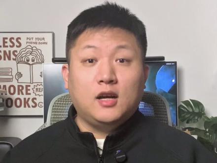 Mac Mini M4买后悔了?没配这个AI白搭! 最近都在搞 Mac Mini M4 + OpenClaw(以前叫Clawdbot、Moltbot)的个人"贾维斯",但很多人踩了个坑:一开始图省事直接上了大内存版本,结果钱花了不少,用久了还是不够用。
其实搭建 AI 助手最吃空间的不是模型本身,而是使用过程中产生的对话记忆、知识库、训练数据——这些才是真正的存储黑洞。
我的方案很简单:Mac Mini M4 买丐版,然后外接存储。传输速度也要跟上,跑 AI 时模型加载、数据读取才不会卡,GPU 才能跑满。
散热也得注意,24 小时开机运行的话,散热设计要能扛得住。
如果你也在用 Mac Mini M4 搭建 AI 助手,别再花冤枉钱买大内存了,外接扩容才是性价比最高的方案!
评论区告诉我你目前用多少内存,够用吗?
#macminim4 #AI #本地AI #硬盘扩容 #AI助手