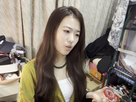 那姐姐我也要换老婆 #当我模仿刘思懿验镯子 #模仿#大学生#抽象