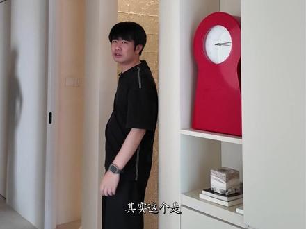长走廊暗卫靠这招“发光”,邻居都来抄作业 不需要敲墙、不需要开窗洞,一面玻璃砖就能同时解决:采光、照明、装饰、隐私四个问题。#深圳装修 #深圳装修设计 #装修分享 #装修日记 #大平层装修