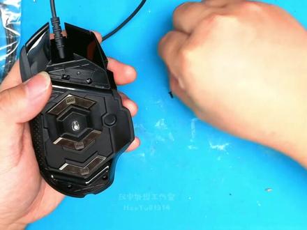 G502 断连卡顿 多半是线坏了, 罗技 G502 使用久了,线材破皮老化在所难免。
内部线路断裂引发接触不良,时不时断连失灵。
不用勉强坚持使用,越拖损坏越严重。
专业更换耐用线材,加固防护,杜绝复发。
花小钱解决大麻烦,让你的主力鼠标恢复稳定手感。
#罗技g502 #罗技维修 #罗技鼠标 #鼠标维修 #长沙鼠标维修