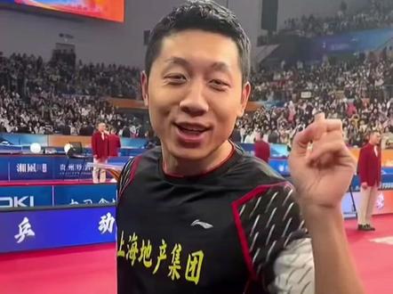 许昕被忘记握手的反应 #央视新闻 #许昕