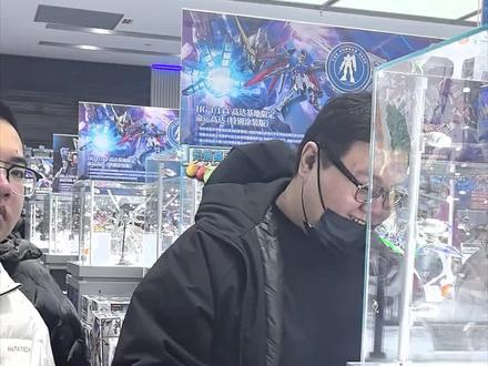 青岛也是好起来了#万代高达基地 #万代 #基地限定 #胶佬日常 #自由高达