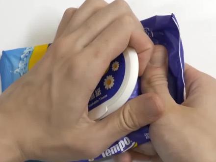 湿巾盖子还有这些妙用,很多人都不知道#生活小技巧 #生活小妙招 #湿巾盖子 #小妙招 #实用小妙招 #生活窍门