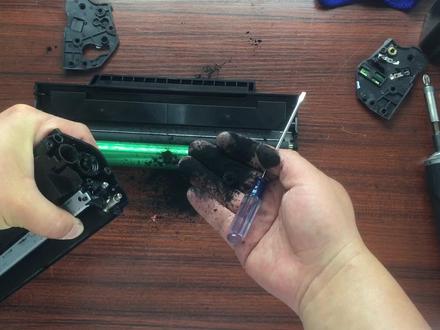 奔图打印机M6202W或M6206W,原装硒鼓提示寿命已尽,加粉要换芯片 #硒鼓 #奔图打印机小李哥 #打印机小李哥 #芯片更换 #打印机 #家用打印机推荐 #家用打印机 #家用打印机怎么选 #打印机推荐 #奔图打印机