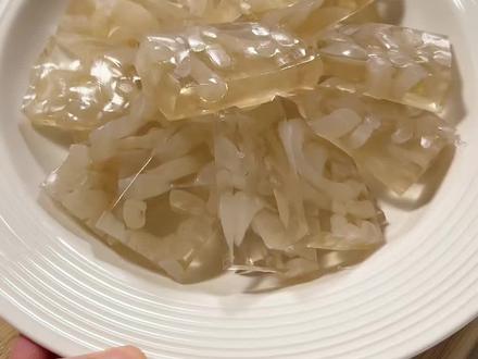 年夜饭冷盘|水晶皮冻✌️只需两种材料❗️❗️#猪皮冻 #年夜饭菜单提前曝光了 #水晶皮冻 #抖音美食创作者 #满级吃商指南