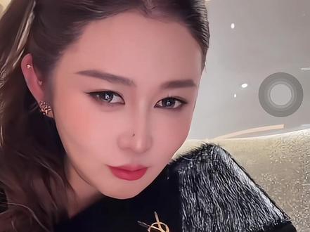 纳迪尔小姐夫花了50元买的包,让人哭笑不得😂😂#憋住不准笑 盈公主纳迪尔