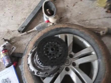 长安cs75更换离合器三件套,外加德国LUK双质量飞轮,换离合器三件套一定要检查一下双质量飞轮#专业的事交给专业的人 #每天一个用车知识