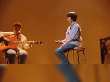 吉他手太紧张,导致演出延迟#乐队的夏天 #民谣 安静听音乐🎵