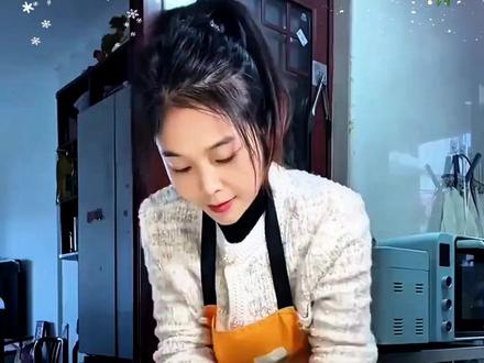 1@面发不好,很简单,经常在家蒸馒头的姐姐一定要看过来了,试试这款高活性 #酵母粉,一招教你蒸出来的馒头蓬松宣软不塌陷 #蒸馒头 #烙油饼 #蒸包子 #发面宝 #发酵